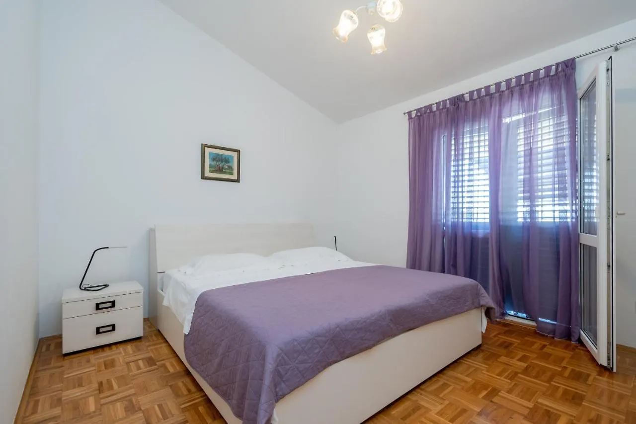 Apartments With A Parking Space Sveti Filip I Jakov, Biograd - 21221